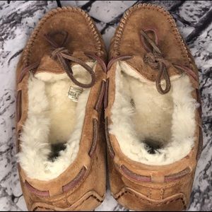 Ugg Dakota slipper moccasin camel